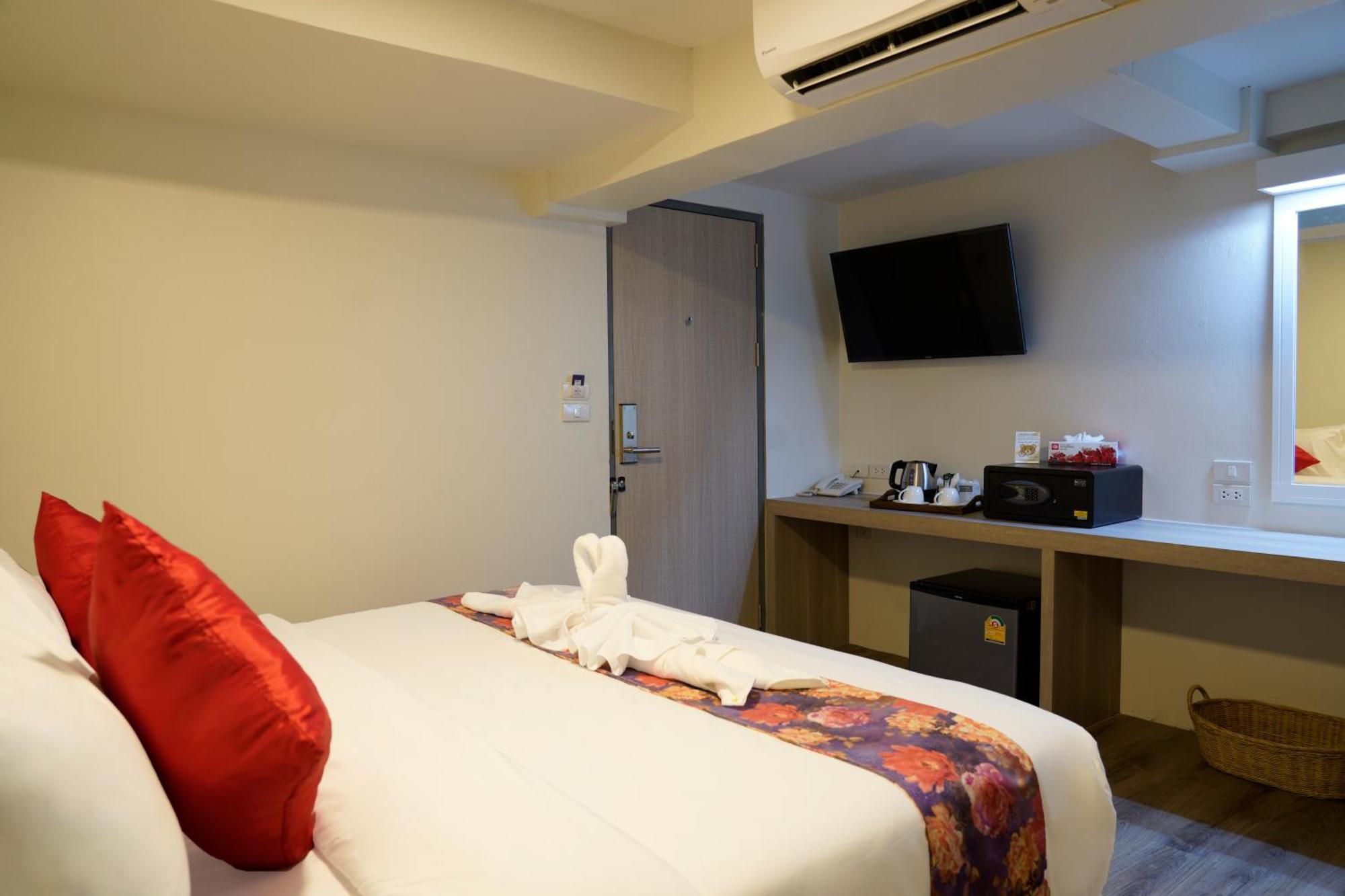 Wild Orchid Villa Bangkok Exterior photo