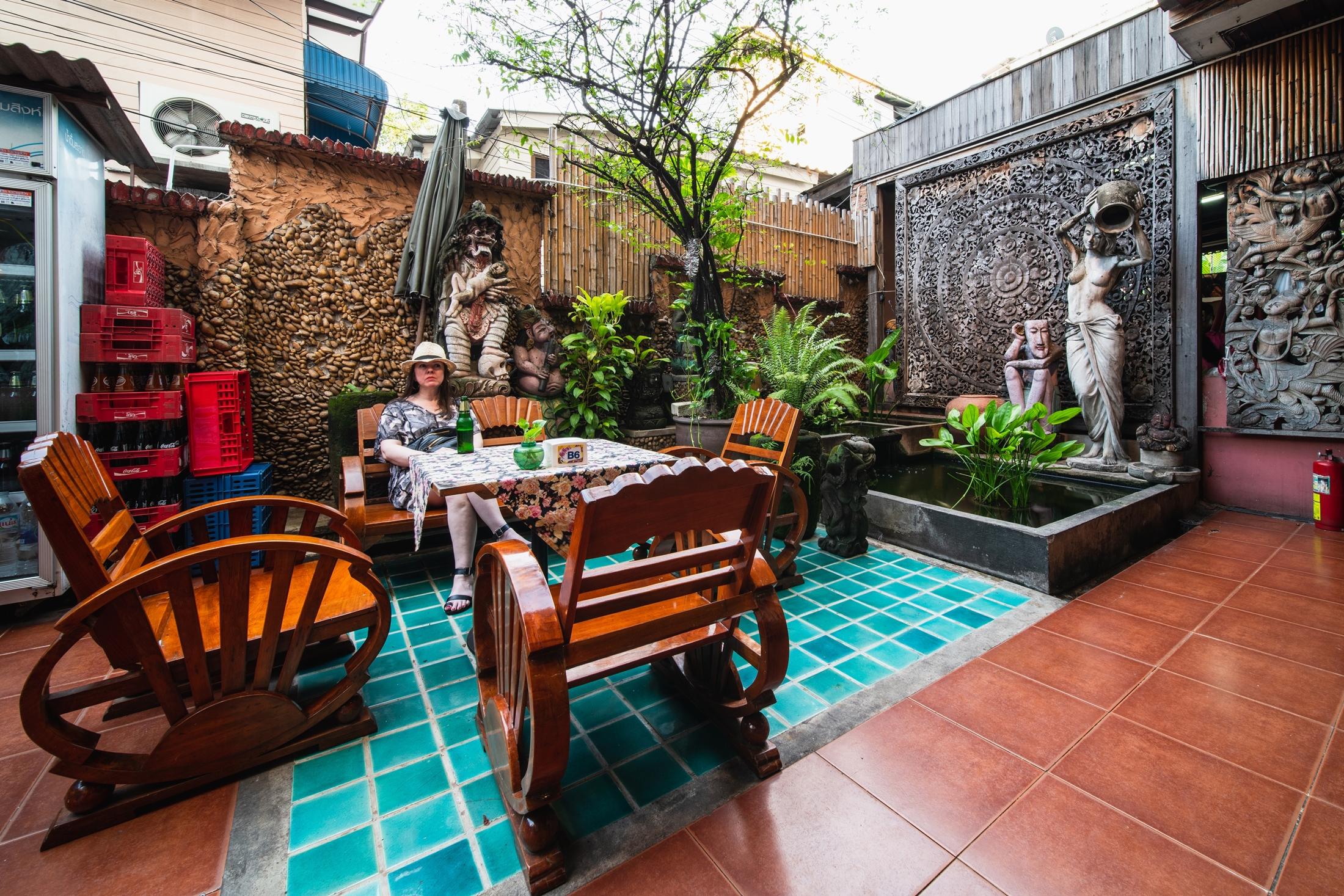 Wild Orchid Villa Bangkok Exterior photo
