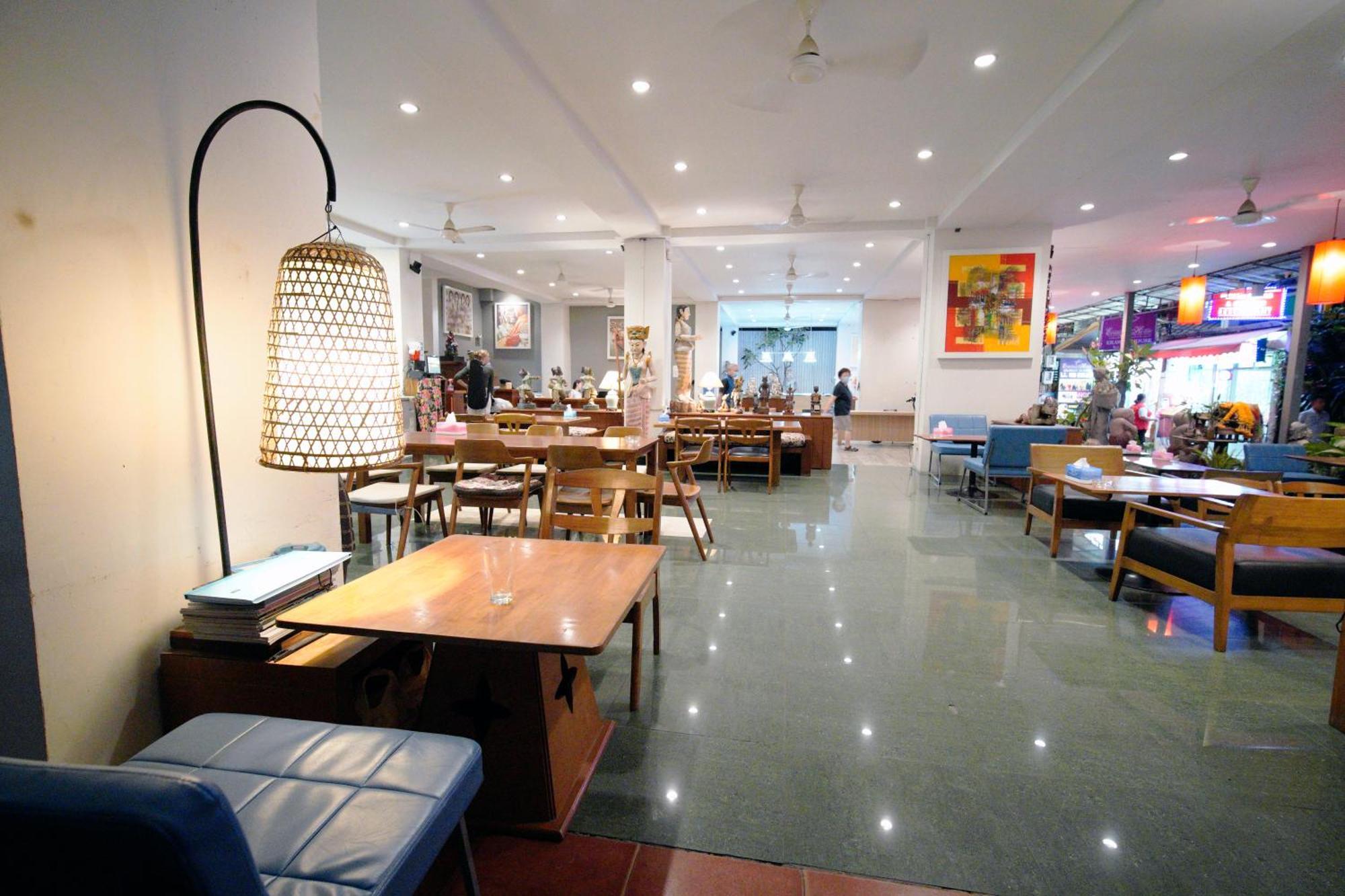Wild Orchid Villa Bangkok Exterior photo